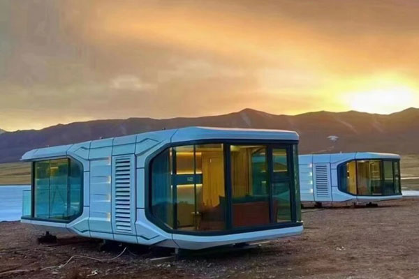 Creative Box Room: Customized to your heart's content, creating a personalized living space